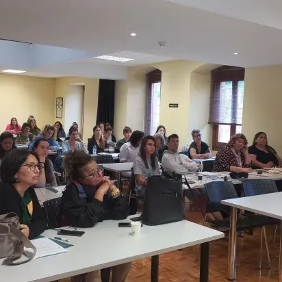 Euskara sustatzen gizarteratzeko